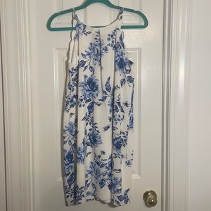 Womens M blue floral scalloped neck dress